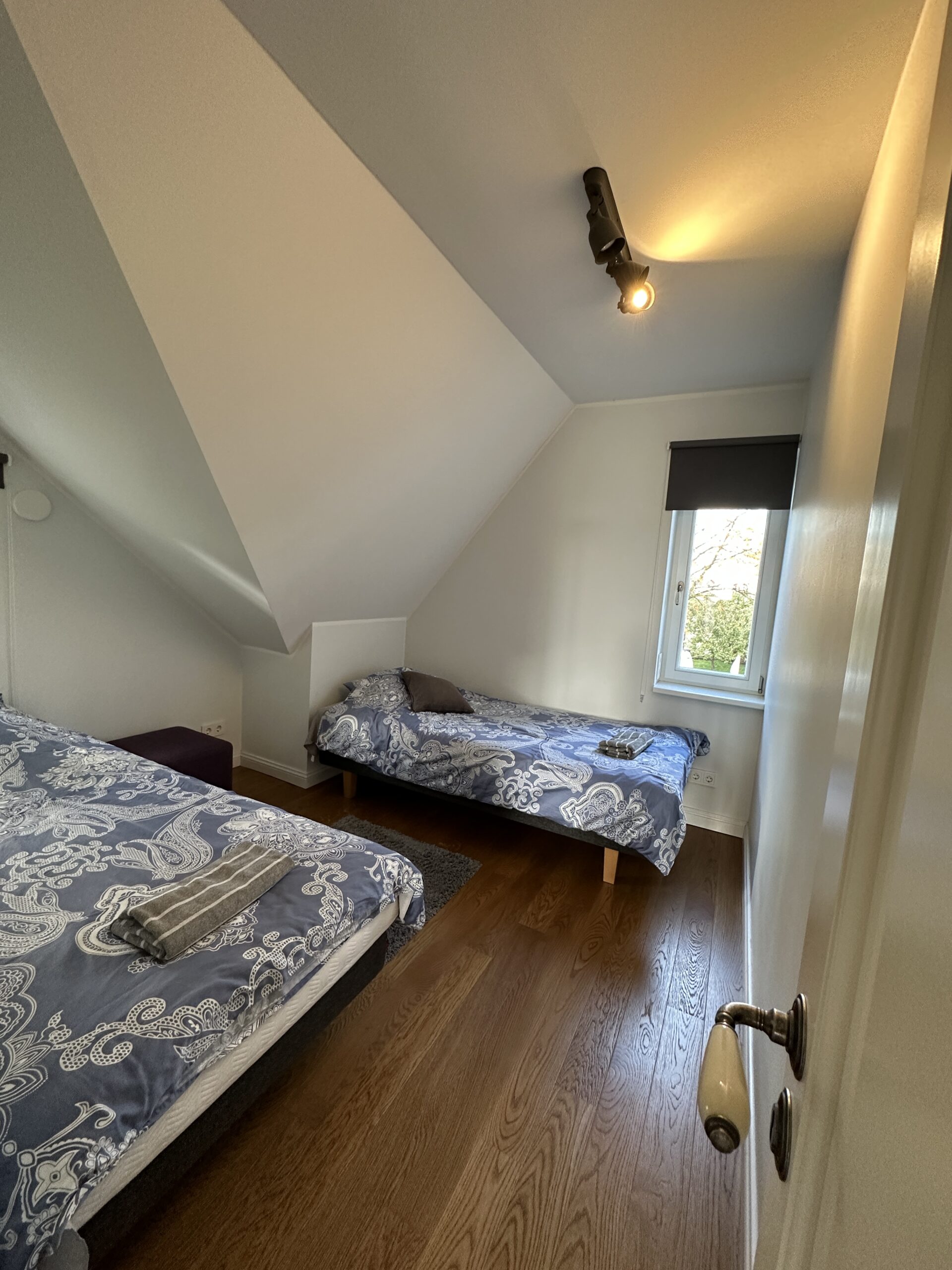 3 rooms – 2 voodiga magamistuba