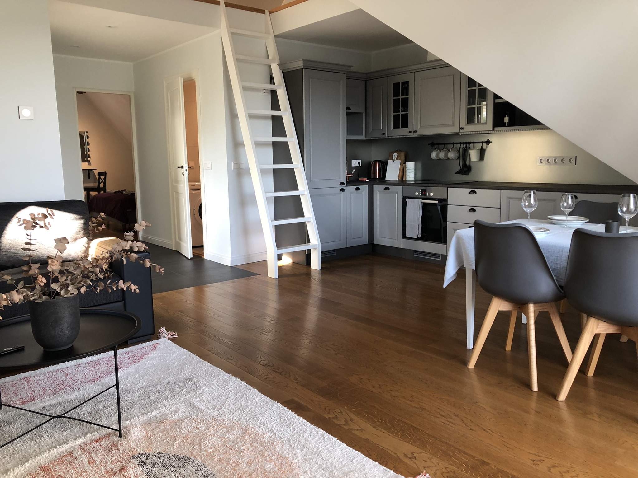 3 rooms – Elutuba 1