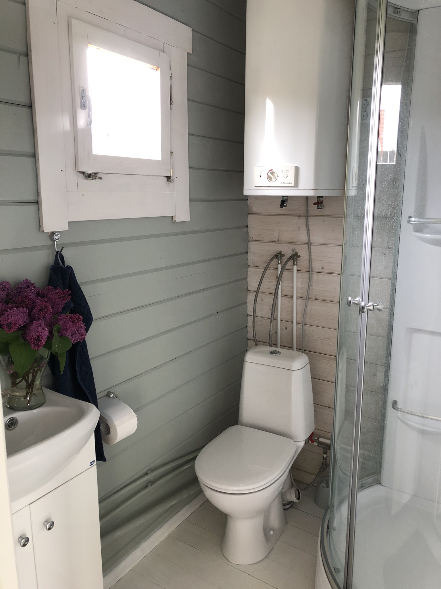 Gardenhouse Pesuruum ja WC